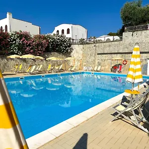 Appartamento Casa La Perla - Con Terrazza Panoramica, Piscina E Free Parking, Ceriale